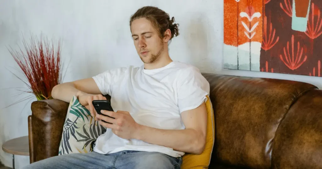 Early stages of dating how often to text